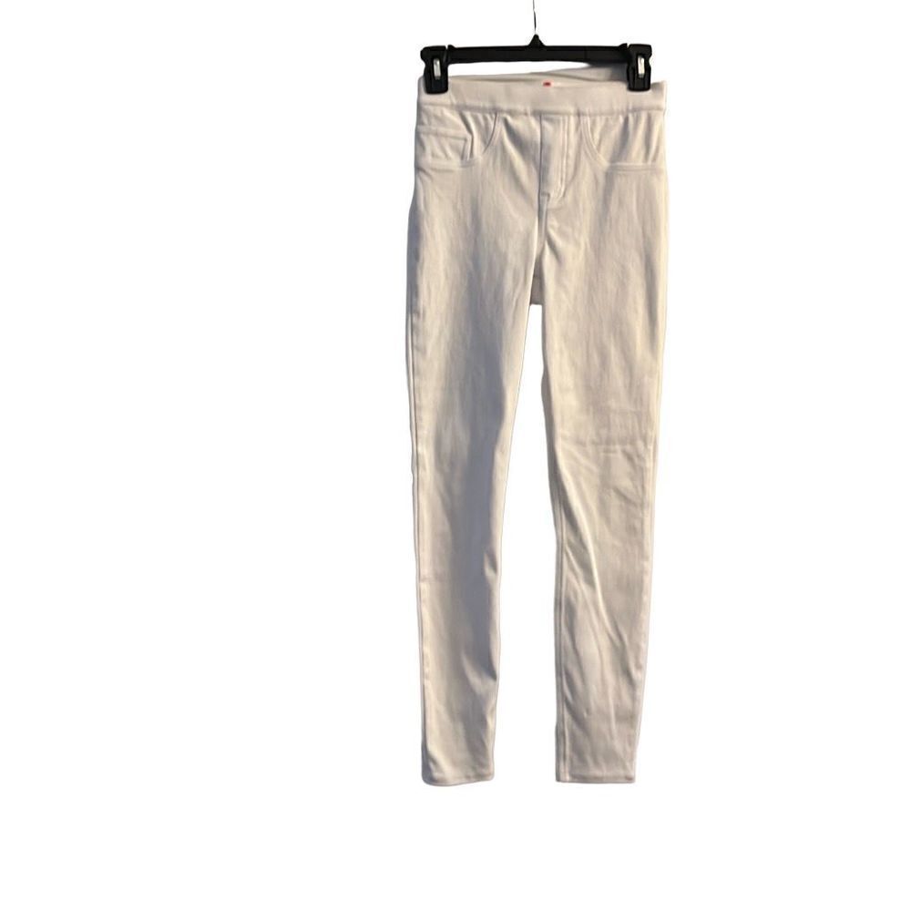 Spanx Woman’s White Jeggings